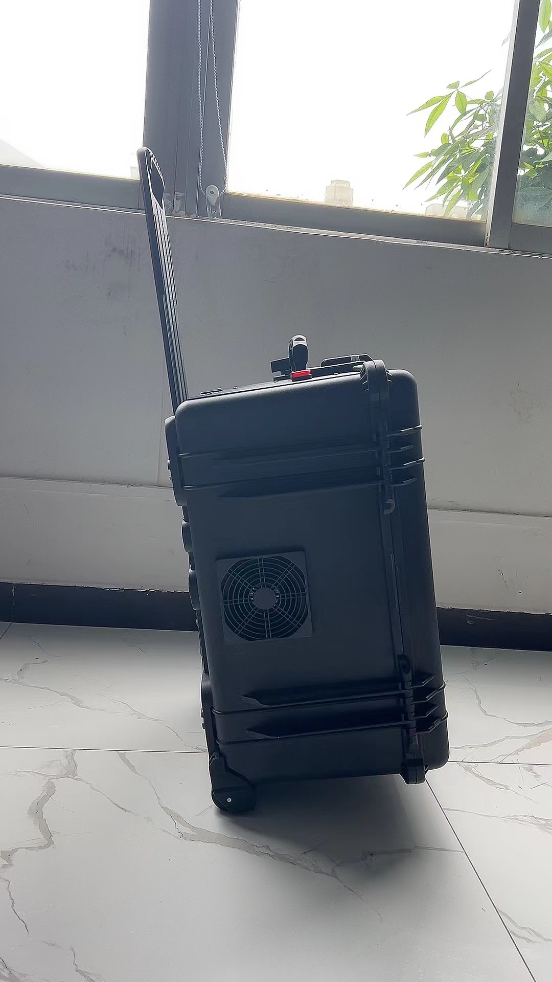 桐城手拉箱型移动通信干扰器